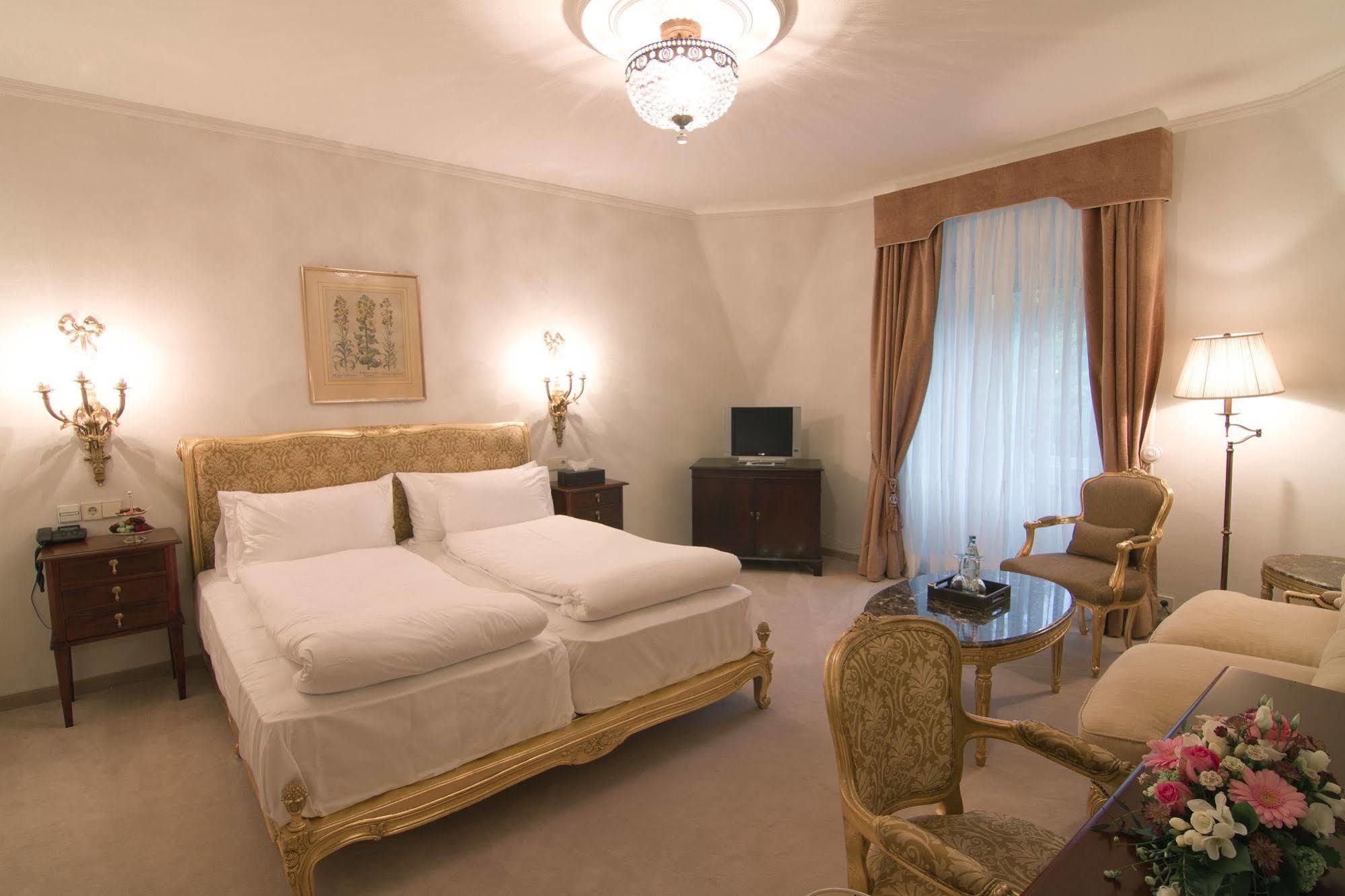 Hotel Romerbad 巴登韦勒 外观 照片
